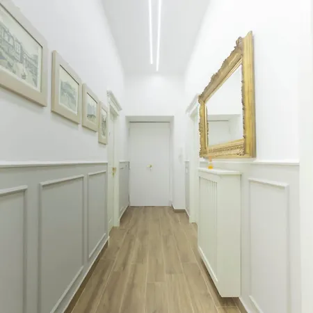 بيت ضيافة Vomero House