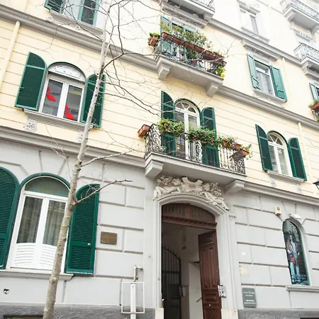 Vomero House Guest house