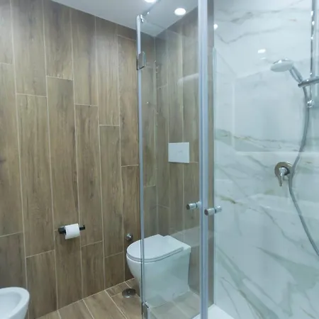 Konukevi Vomero House 4*